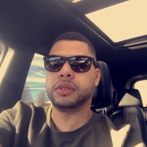 Meet your Posher, Derek